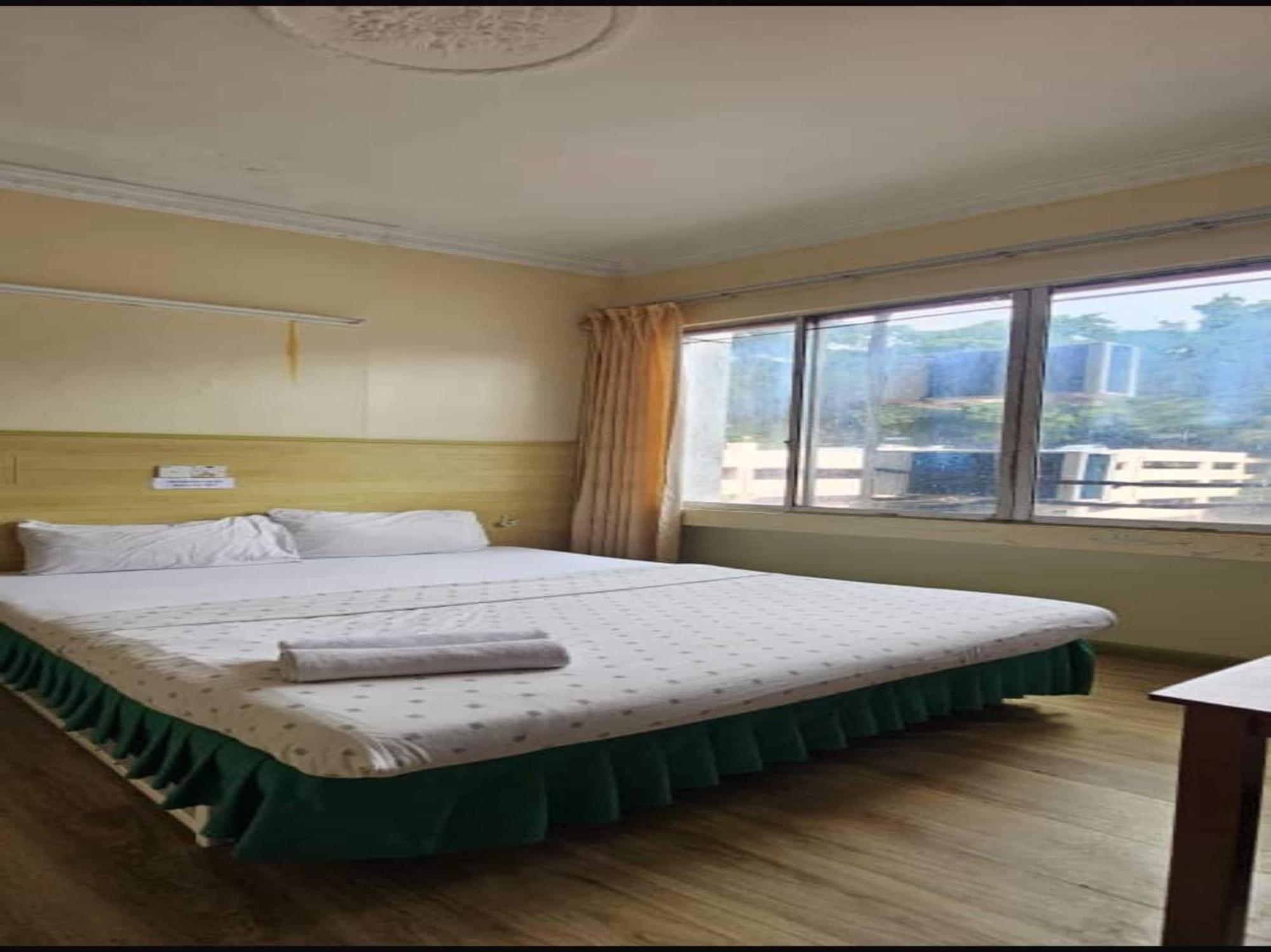 Oyo 90979 Sianglory Inn Кота Кинабалу Екстериор снимка