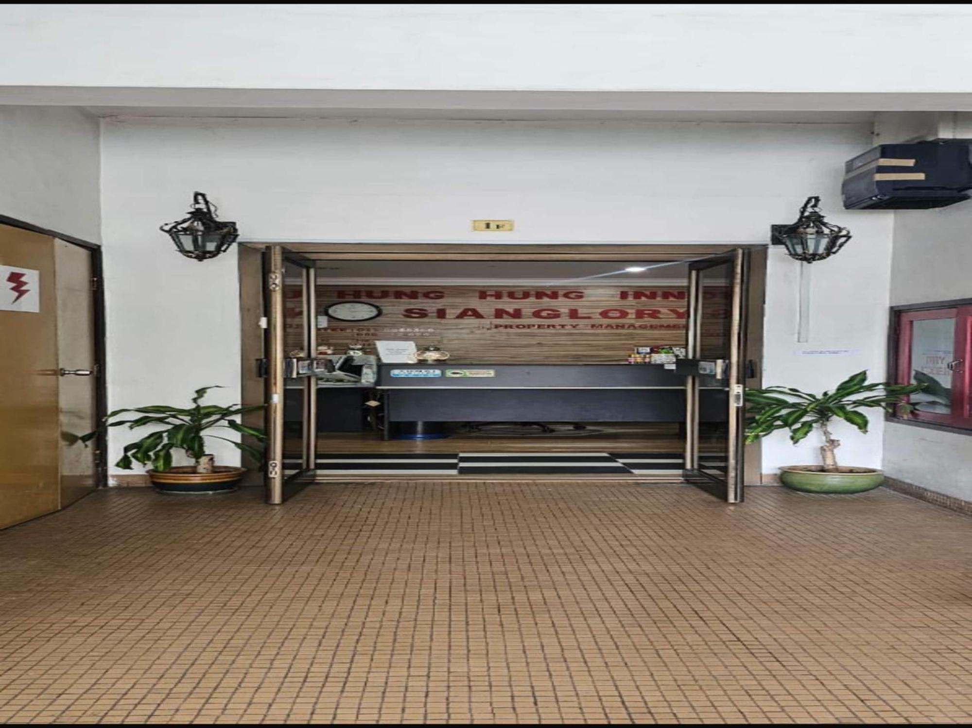 Oyo 90979 Sianglory Inn Кота Кинабалу Екстериор снимка