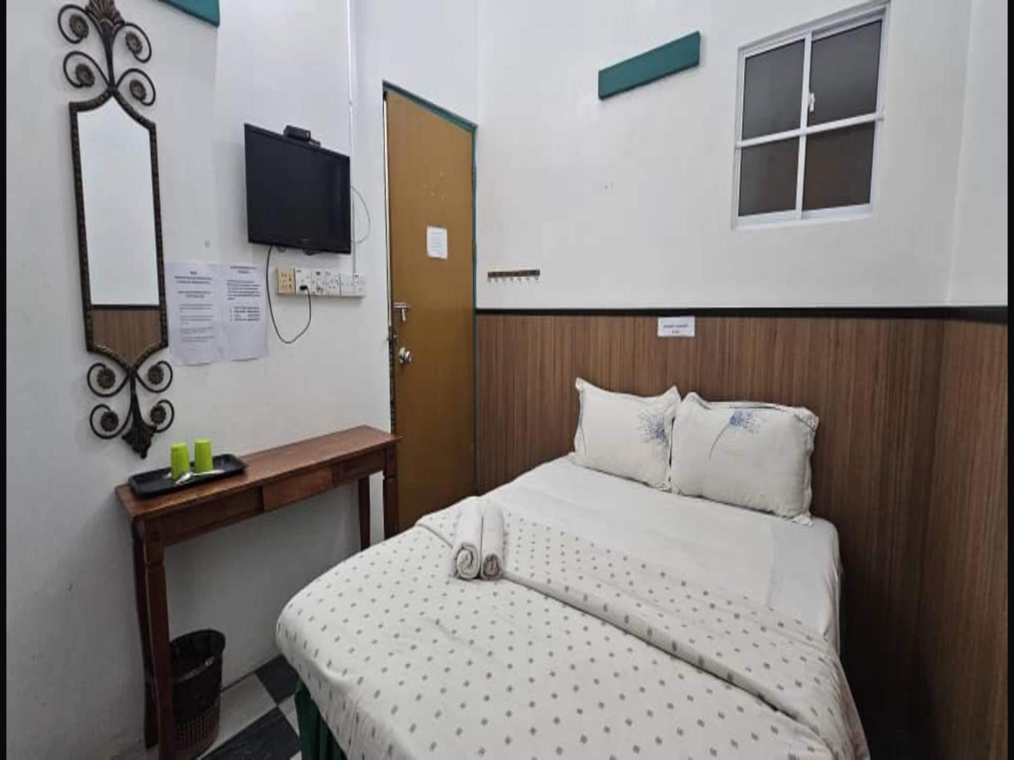Oyo 90979 Sianglory Inn Кота Кинабалу Екстериор снимка