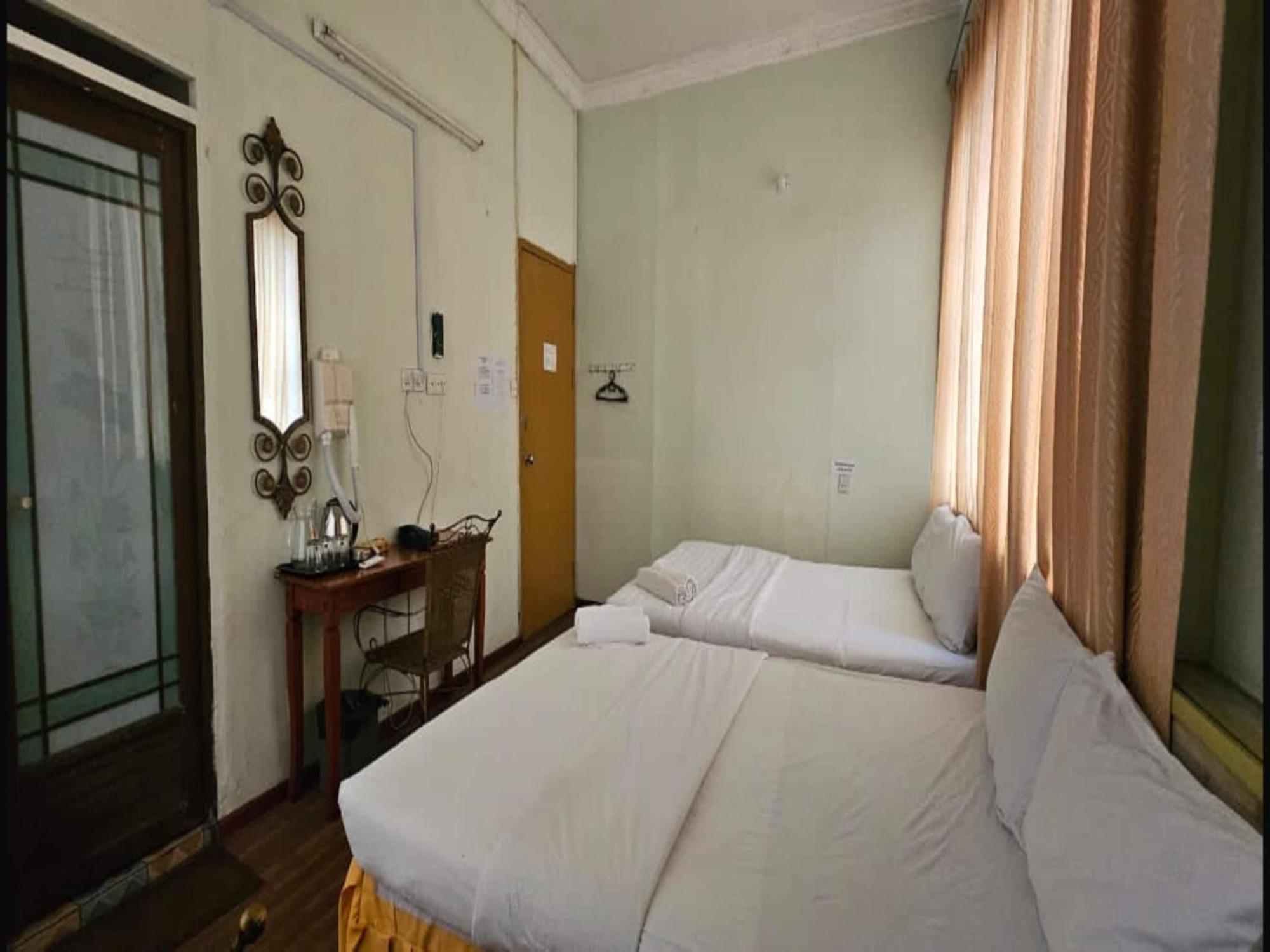 Oyo 90979 Sianglory Inn Кота Кинабалу Екстериор снимка
