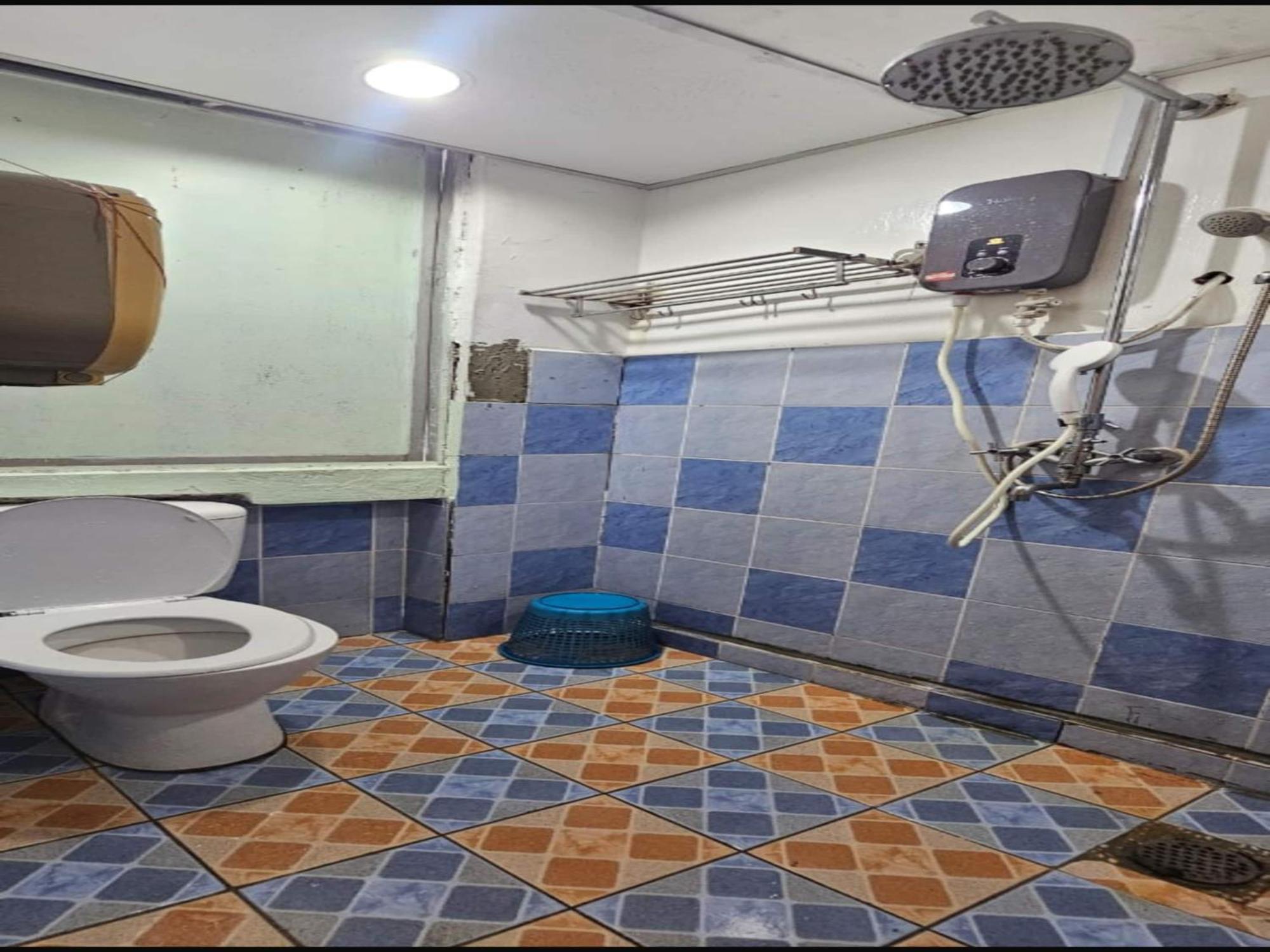 Oyo 90979 Sianglory Inn Кота Кинабалу Екстериор снимка